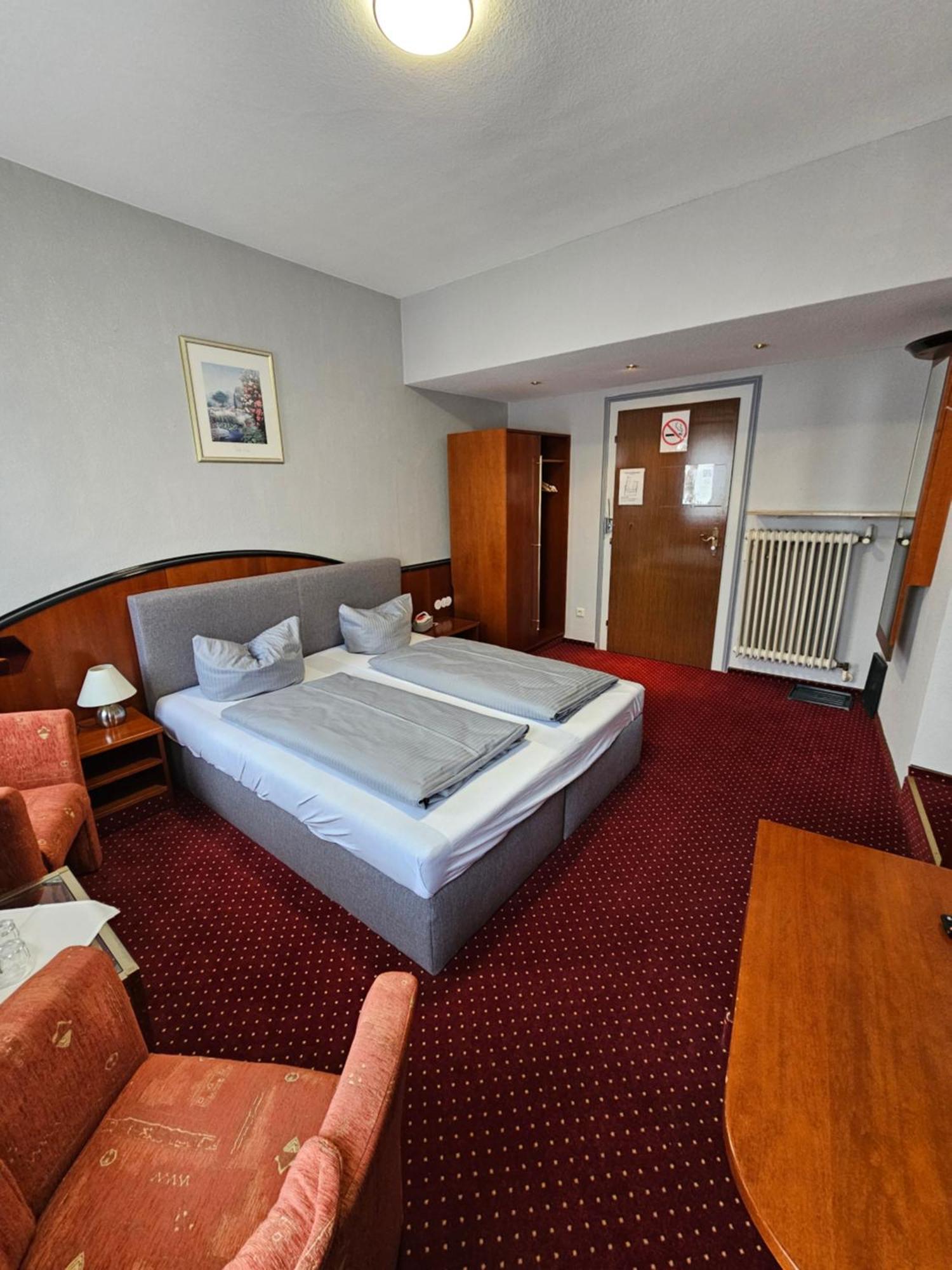 Hotel & Restaurant Krone Rehau Bagian luar foto