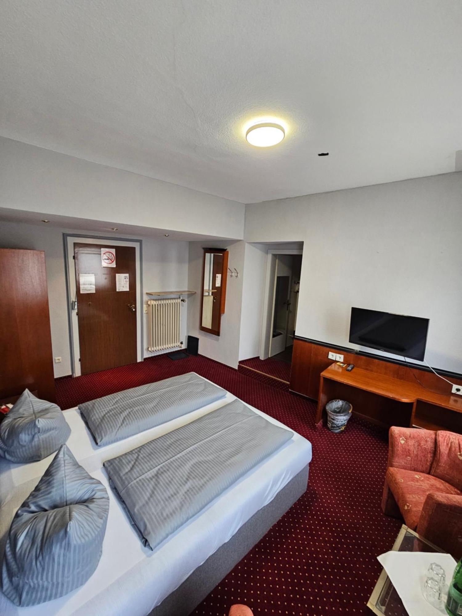 Hotel & Restaurant Krone Rehau Bagian luar foto