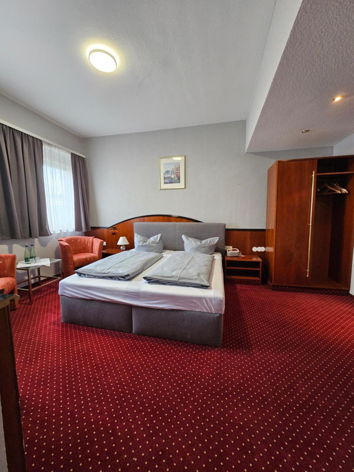 Hotel & Restaurant Krone Rehau Bagian luar foto