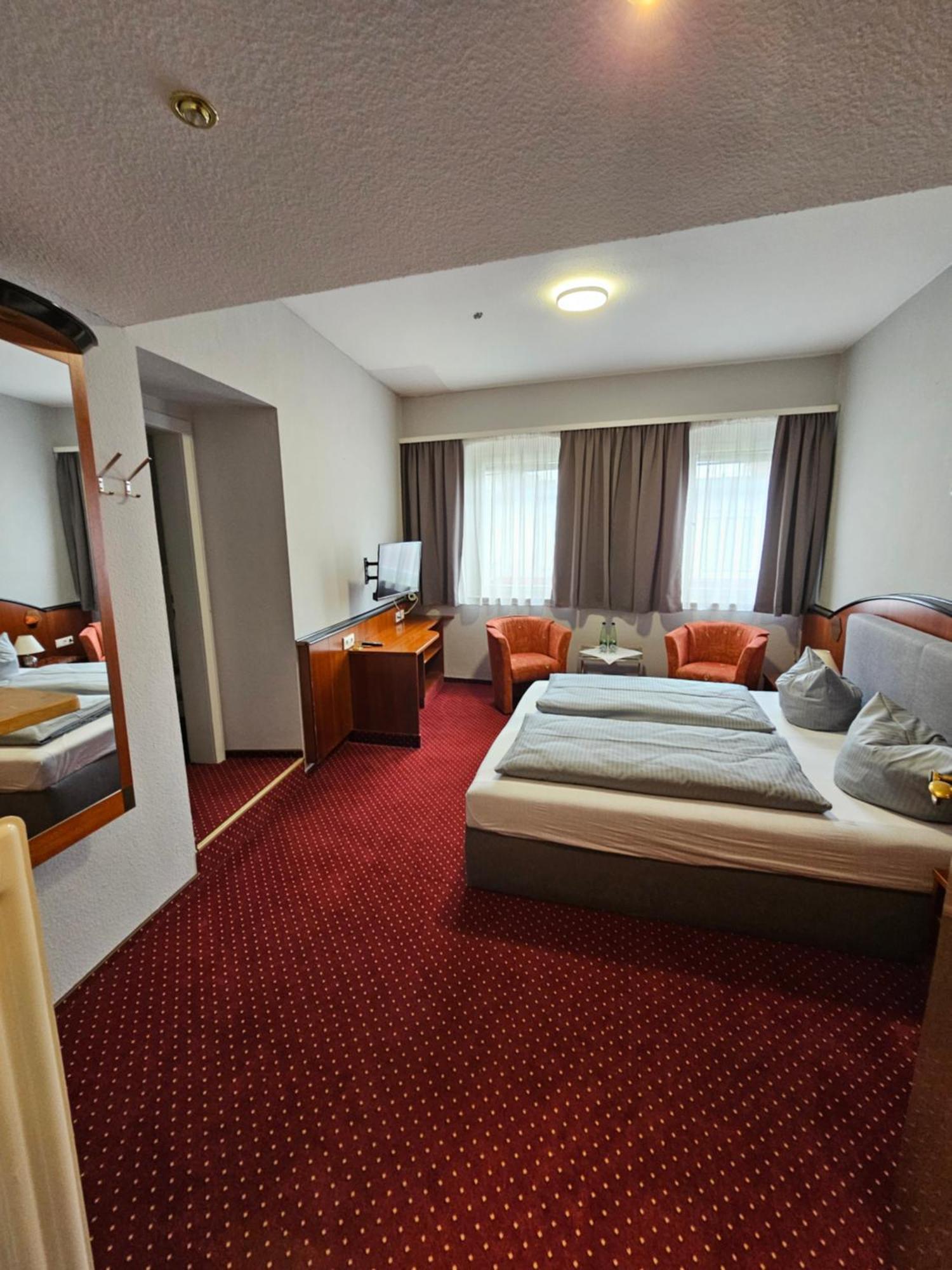 Hotel & Restaurant Krone Rehau Bagian luar foto