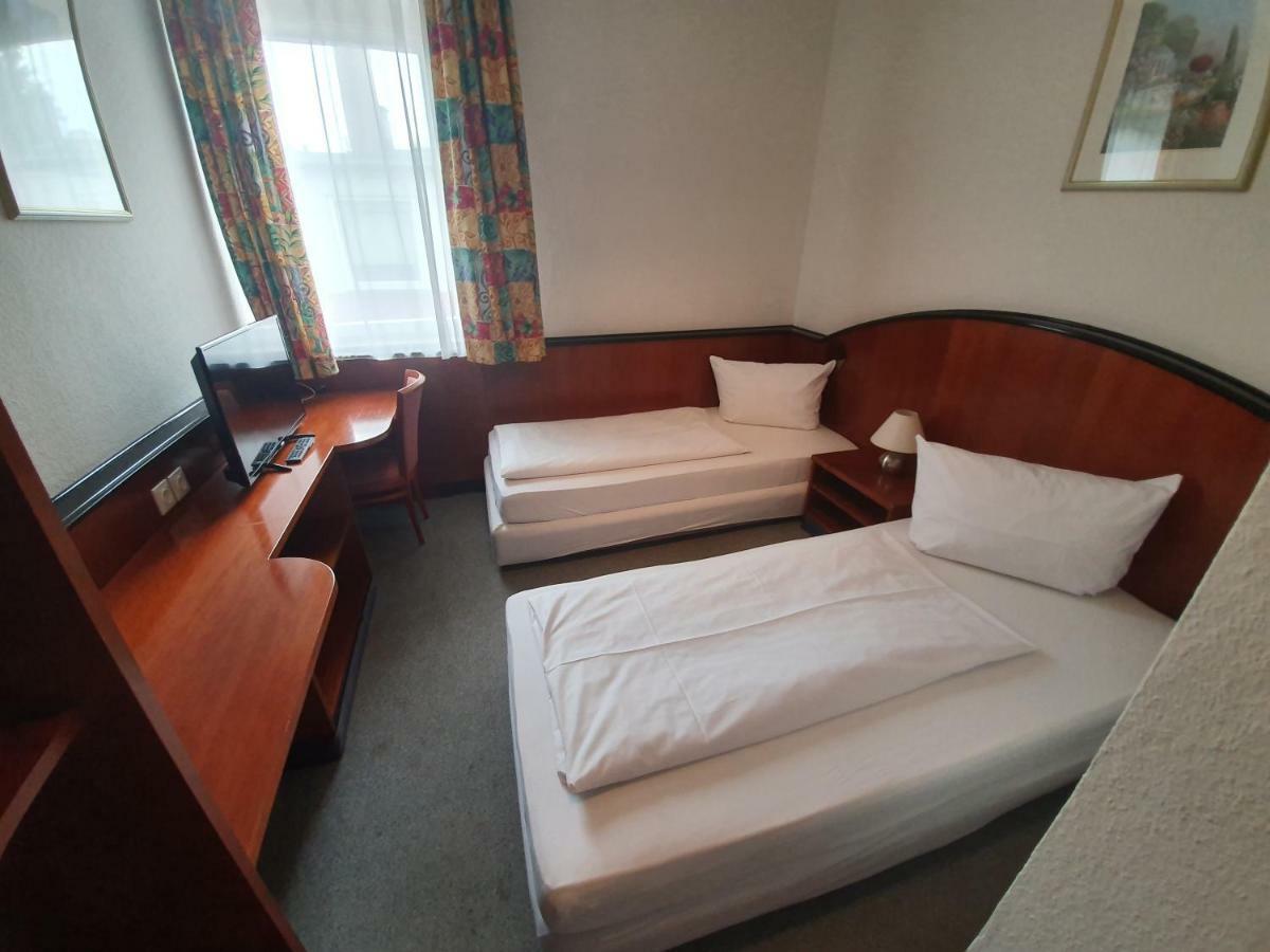 Hotel & Restaurant Krone Rehau Bagian luar foto