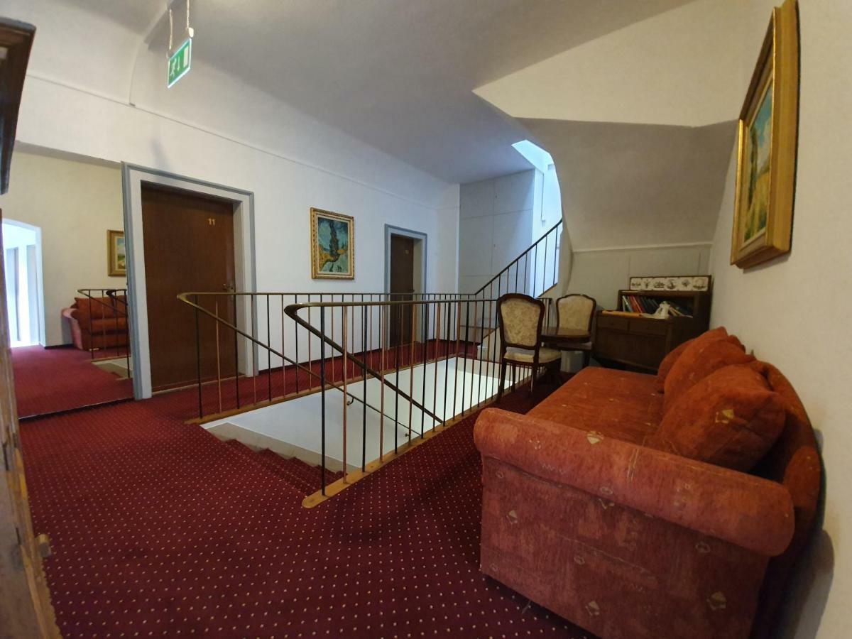 Hotel & Restaurant Krone Rehau Bagian luar foto